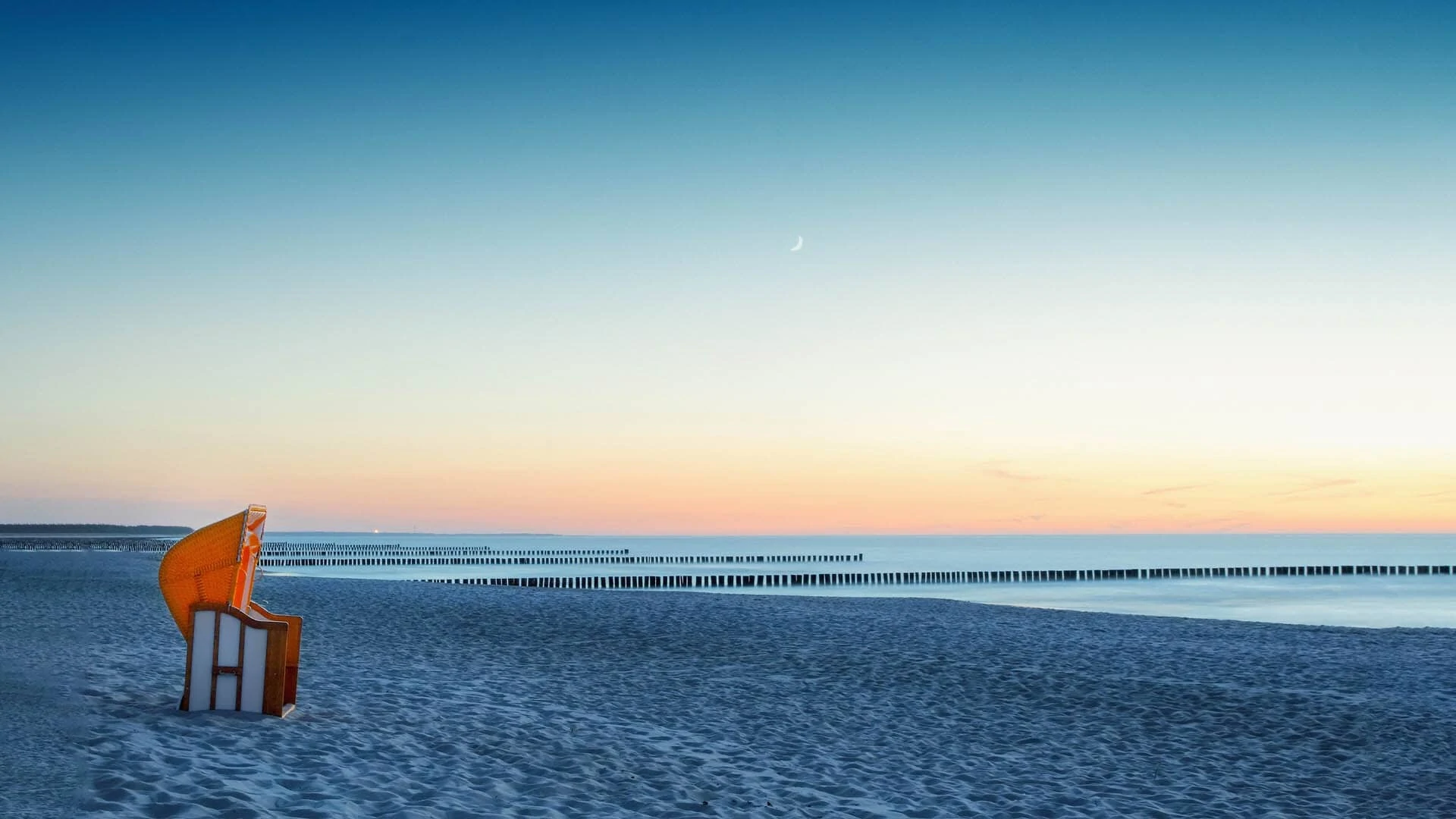 Der herrliche Blick vom Strandkorb auf die Ostsee